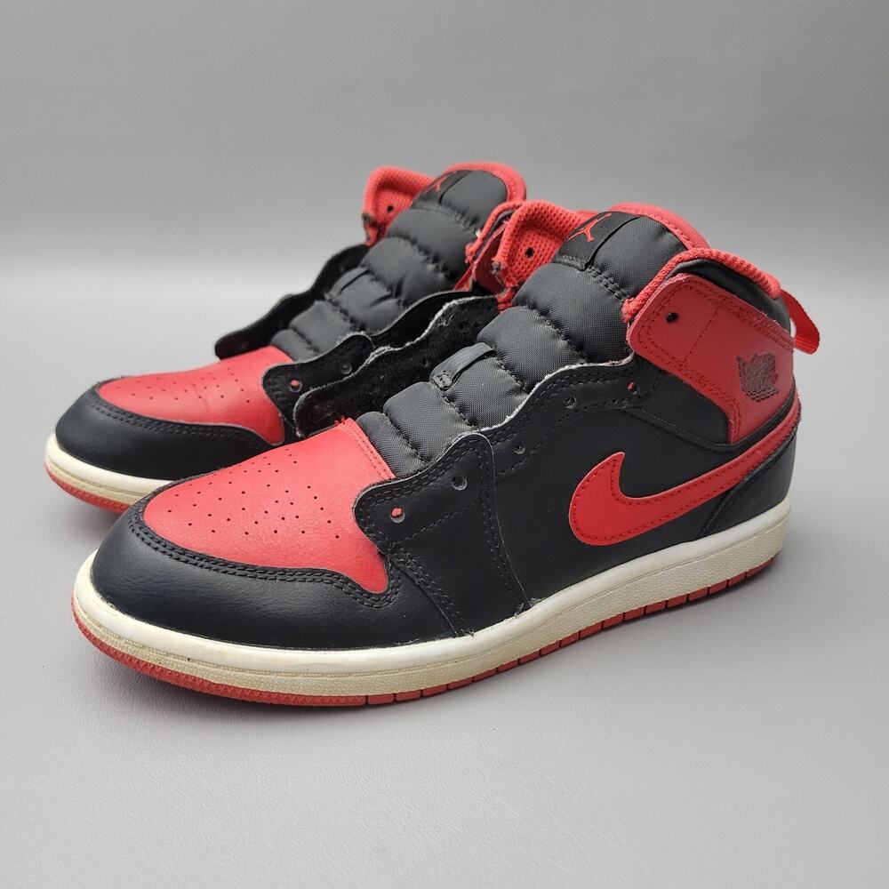 Nike Air Jordan 1 Mid Alternate Bred DQ8424-060 Youth Size 3Y